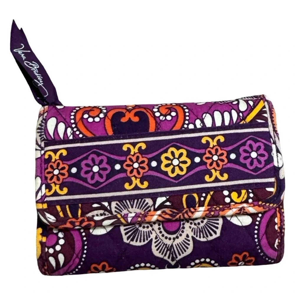 Vera Bradley Trifold Wallet Safari Sunset Retired Purple Snap Coin Zip ID Window